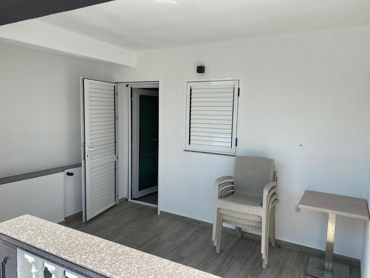 Apartmani Anita สตารีกราด-ปาเคลนีซา ภายนอก รูปภาพ