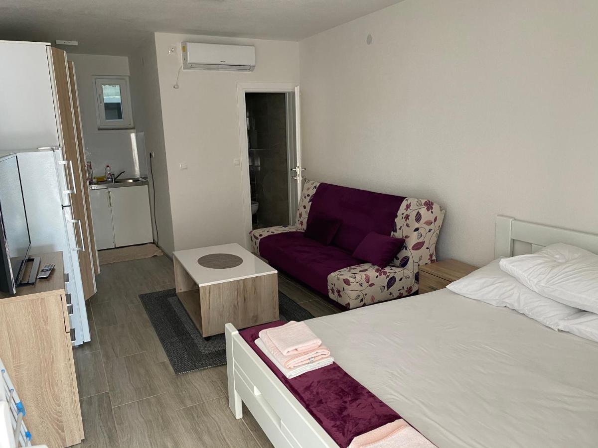 Apartmani Anita สตารีกราด-ปาเคลนีซา ภายนอก รูปภาพ