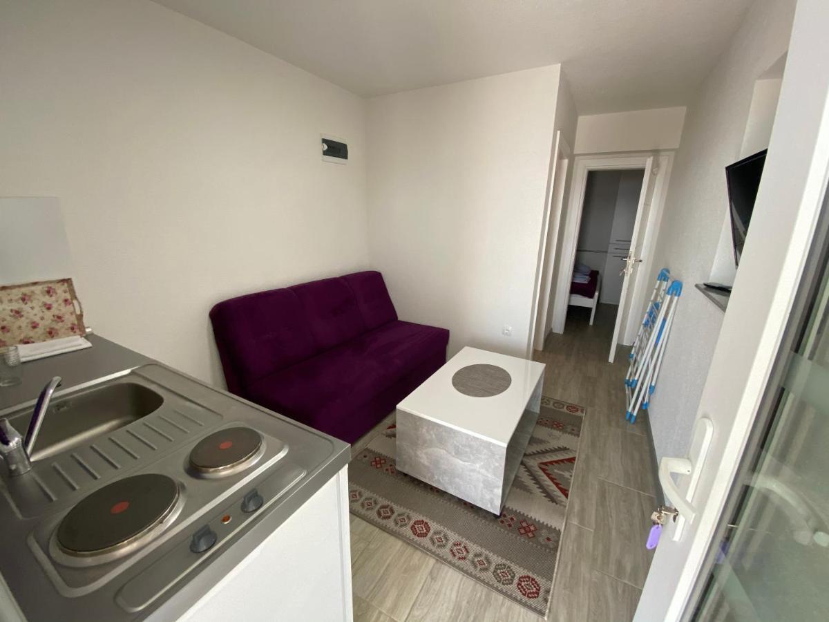 Apartmani Anita สตารีกราด-ปาเคลนีซา ภายนอก รูปภาพ
