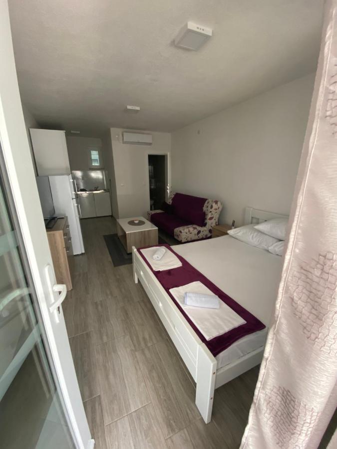 Apartmani Anita สตารีกราด-ปาเคลนีซา ภายนอก รูปภาพ