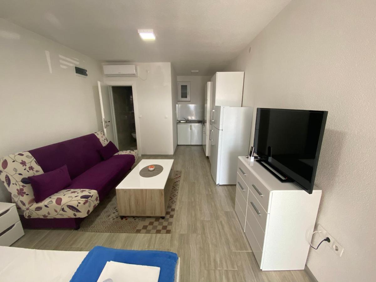 Apartmani Anita สตารีกราด-ปาเคลนีซา ภายนอก รูปภาพ