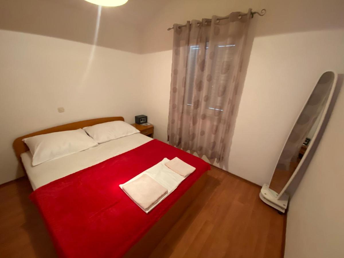 Apartmani Anita สตารีกราด-ปาเคลนีซา ภายนอก รูปภาพ
