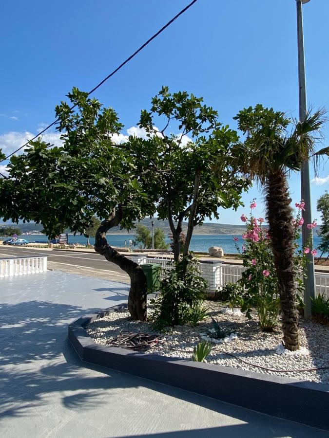 Apartmani Anita สตารีกราด-ปาเคลนีซา ภายนอก รูปภาพ
