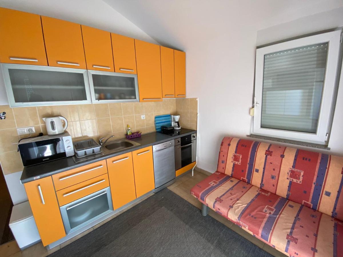 Apartmani Anita สตารีกราด-ปาเคลนีซา ภายนอก รูปภาพ