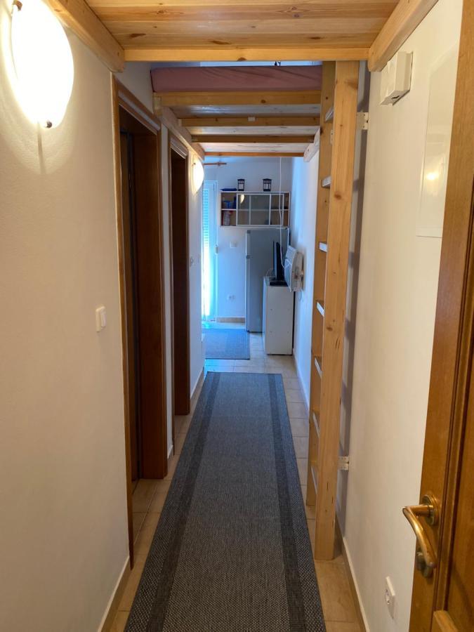 Apartmani Anita สตารีกราด-ปาเคลนีซา ภายนอก รูปภาพ
